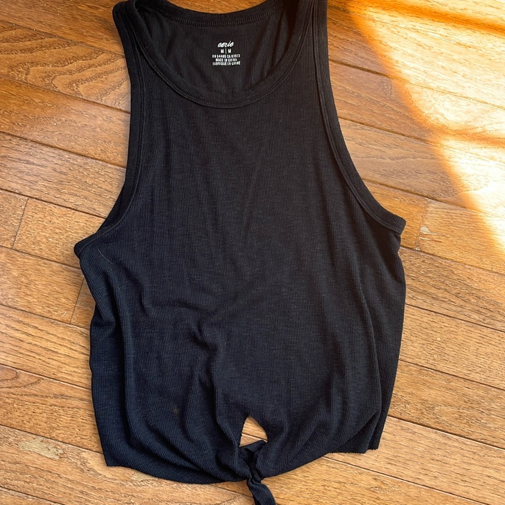 EUC aerie tie- front tank